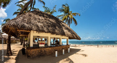 Bar in spiaggia photo