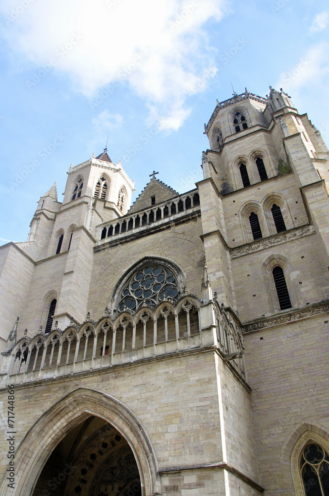Cathédrale Saint-Bénigne à Dijon