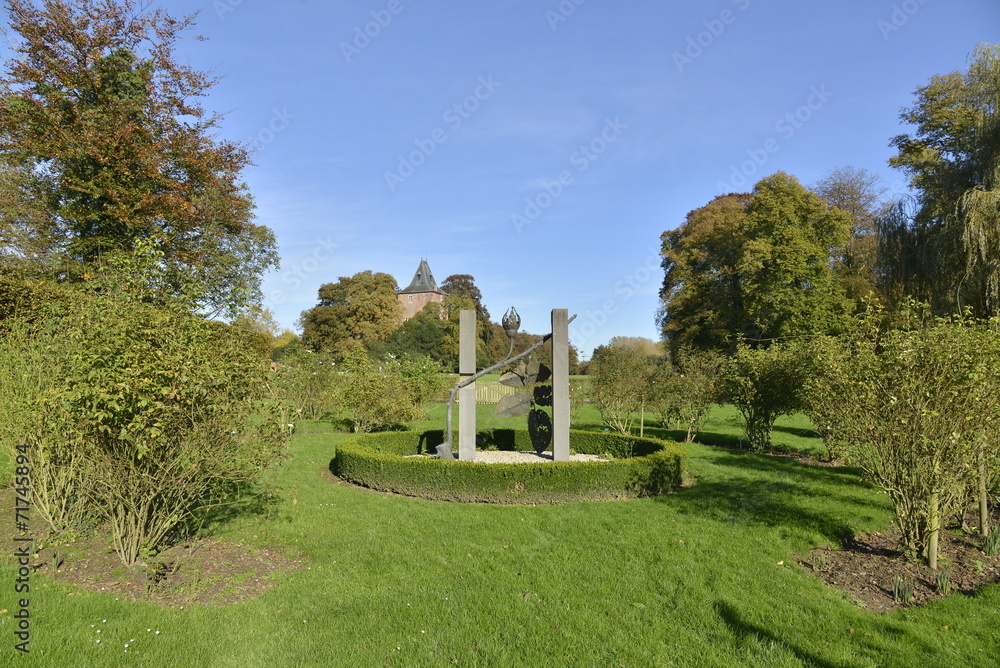 La roseraie au parc du château d'Enghien