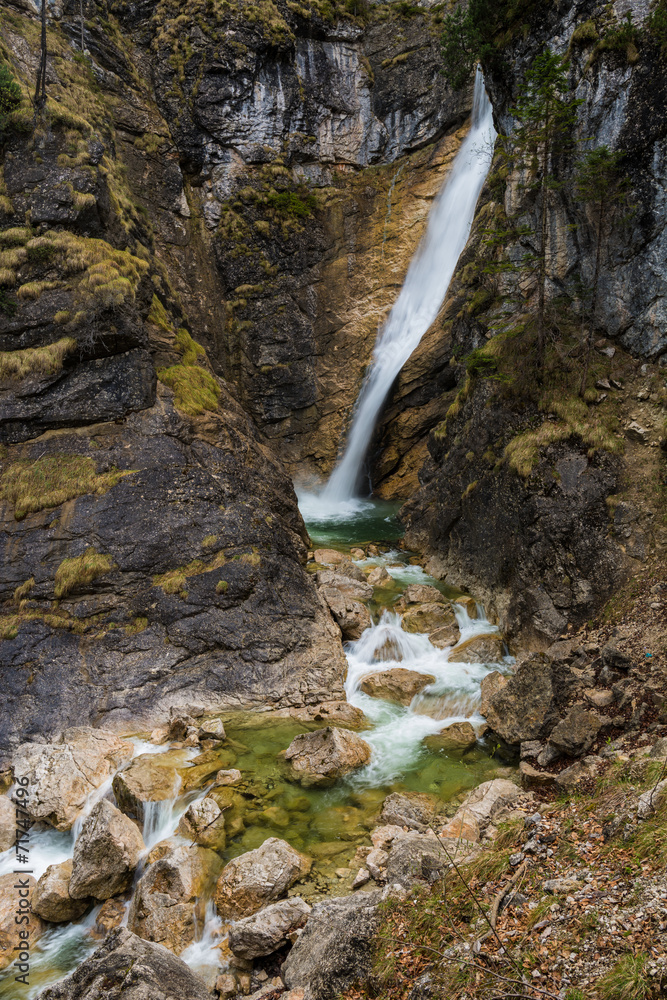 Wasserfall in der Pöllatschlucht im Allgäu Wasserfall in der Pöllatschlucht im Allgäu