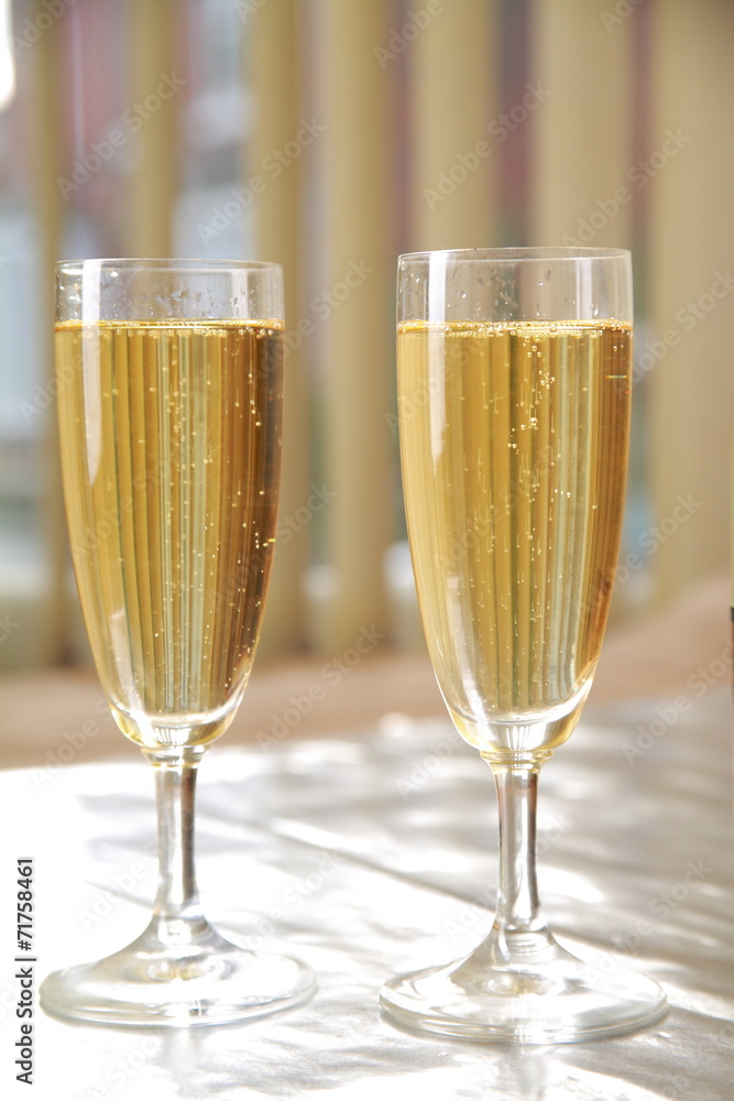 Champagne in glasses, Champagne in glasses,