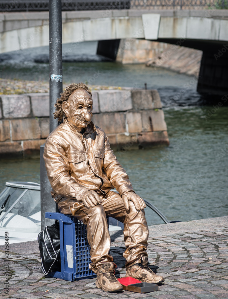 Street Performer
