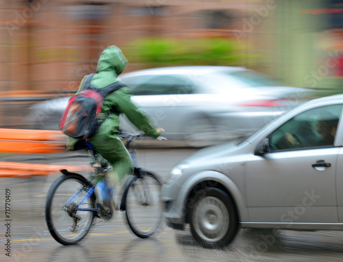 фотографія Dangerous city traffic situation