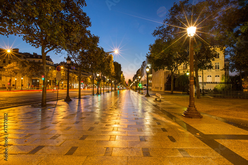 Avenue des Champs-Élysées PARIS © rochagneux