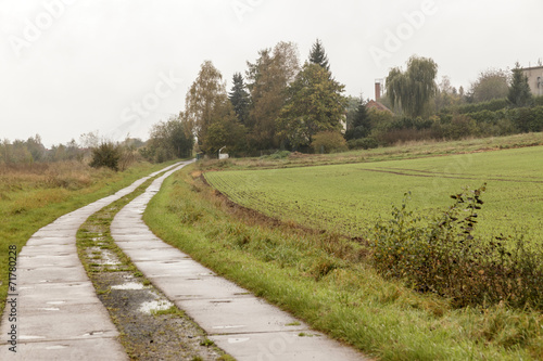 Kolonnenweg eines ehemaligen Grenzverlaufs der DDR