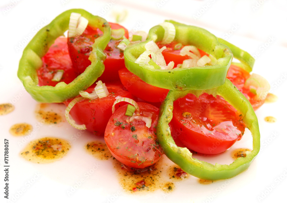 Frischer Tomatensalat