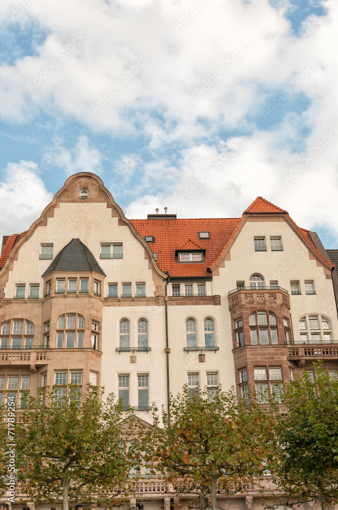 rheinpromenade in düsseldorf