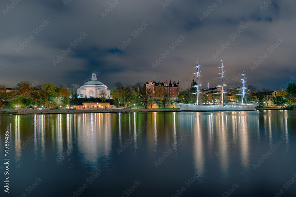 Fototapeta premium Stockholm Panorama beleuchtet