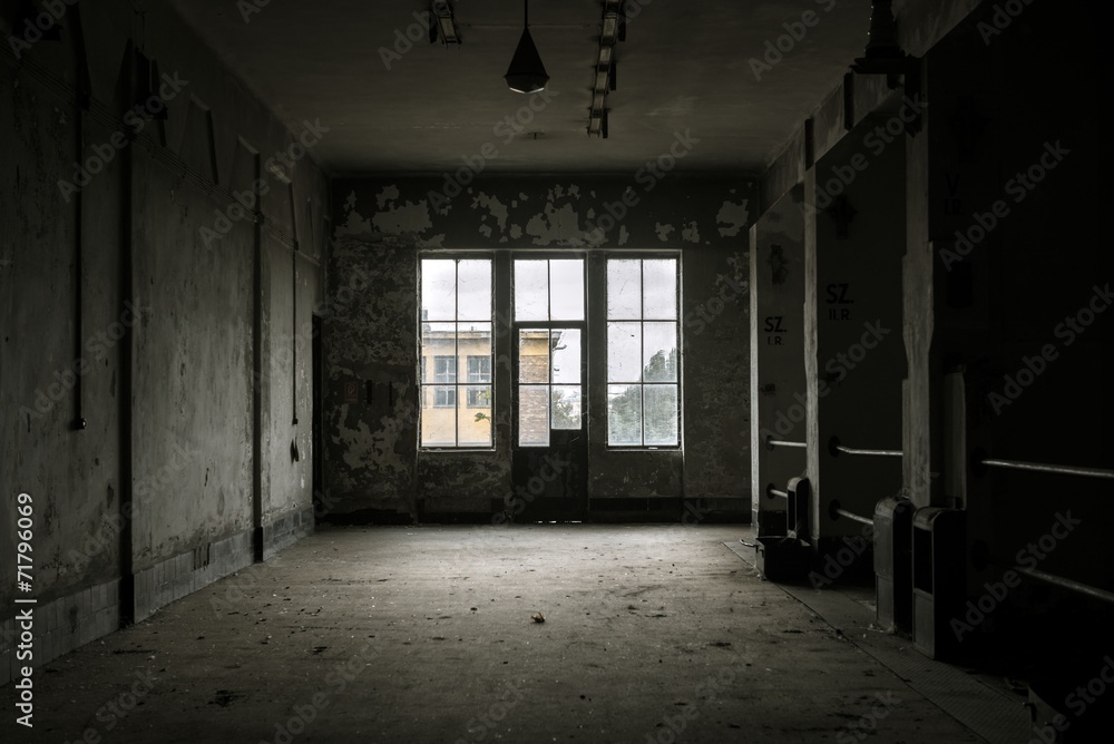 Obraz premium Dark and abandoned place