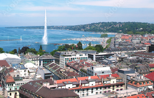 The city of Geneva, the Leman Lake and the Water