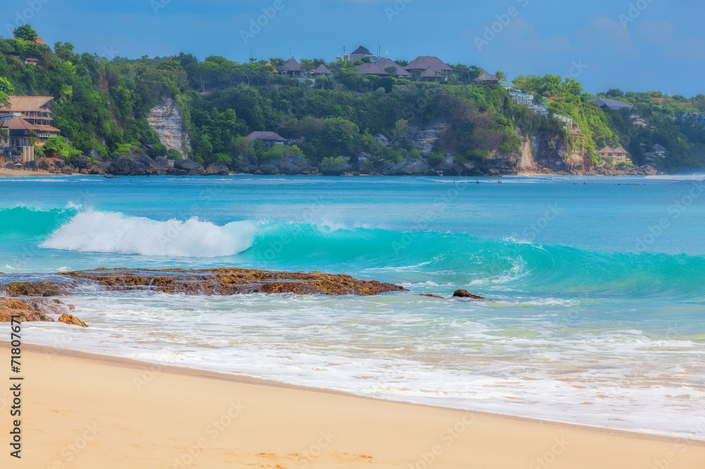 Surf waves and turqoise water