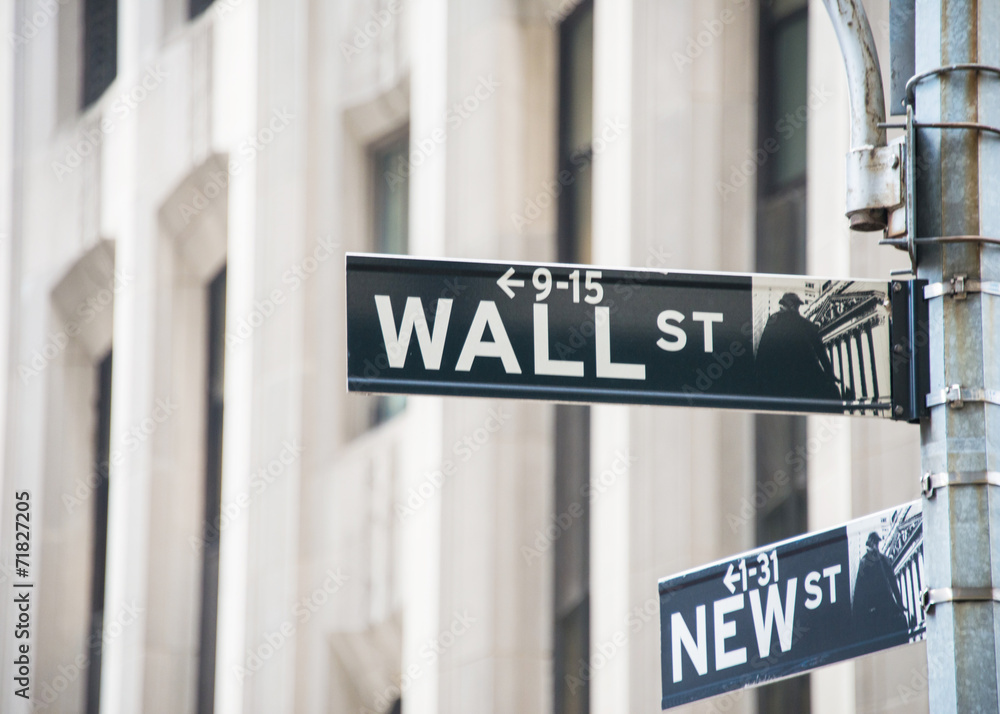 Obraz premium Sign on the Wall Street