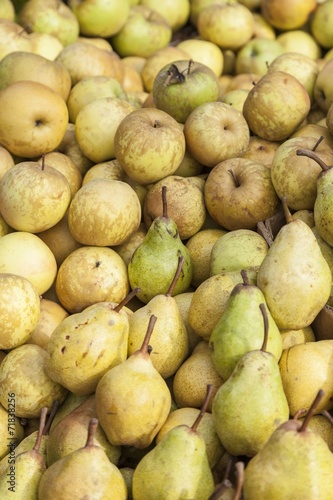 Fresh apple and pears exposed for sale