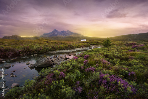 Sligachan river, Scotland © inigocia