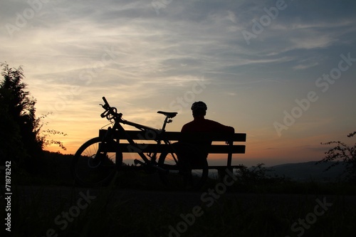 Mountainbiker macht Pause