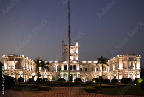 Palacio de Lopez at sunset