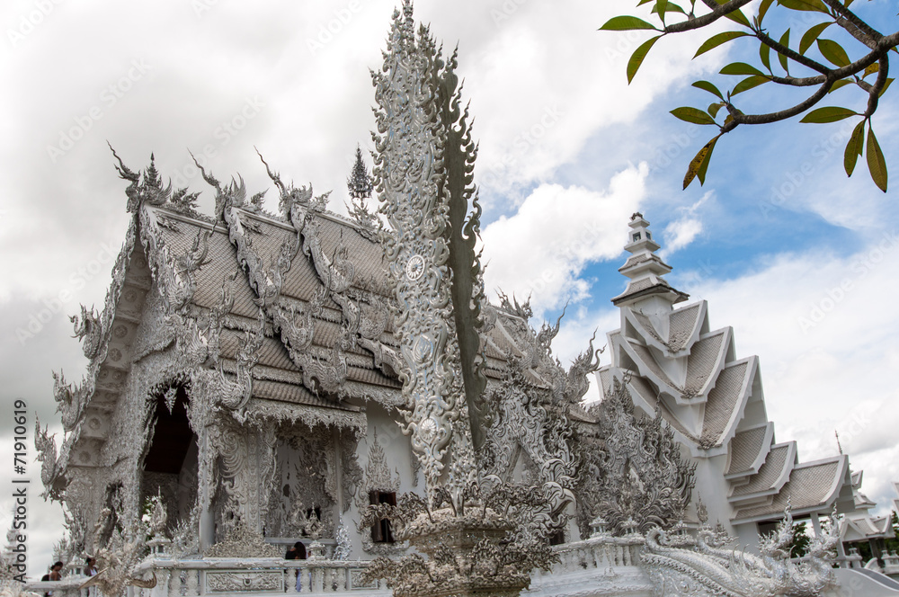 Magnificently grand white temple Rong Khun temple, Chiang Rai Magnificently grand white temple Rong Khun temple, Chiang Rai