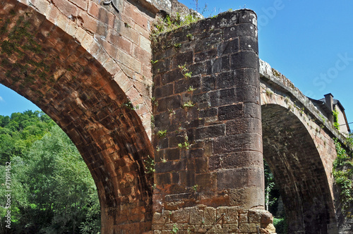Il ponte romano di Conques, Aveyron - Francia
