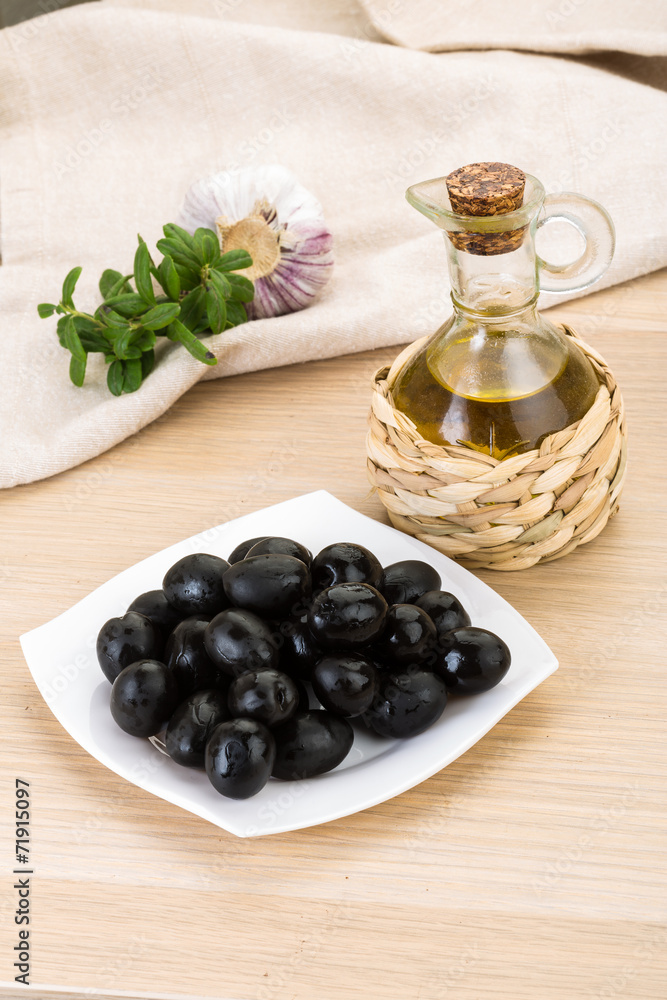 Black olives Black olives