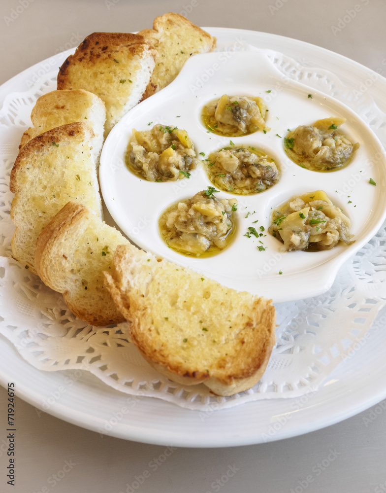 Garlic bread slices with clam Appetizer