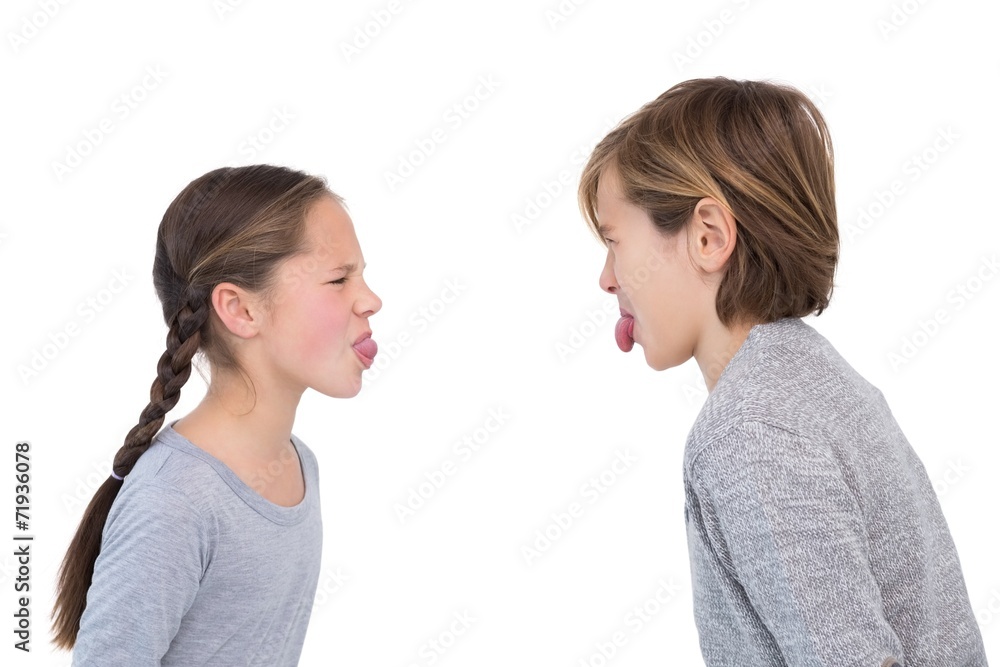the brothers and sisters sticking his tongue in a fight the brothers and sisters sticking his tongue in a fight