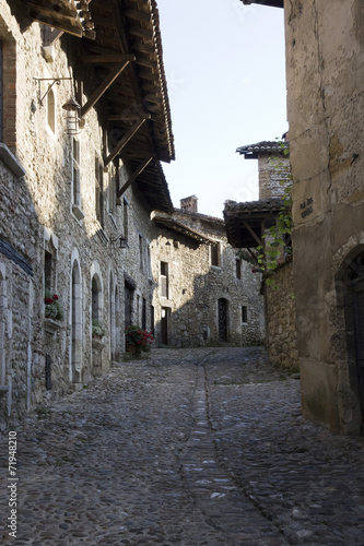 Ruelles de la cité médiévale de Pérouges