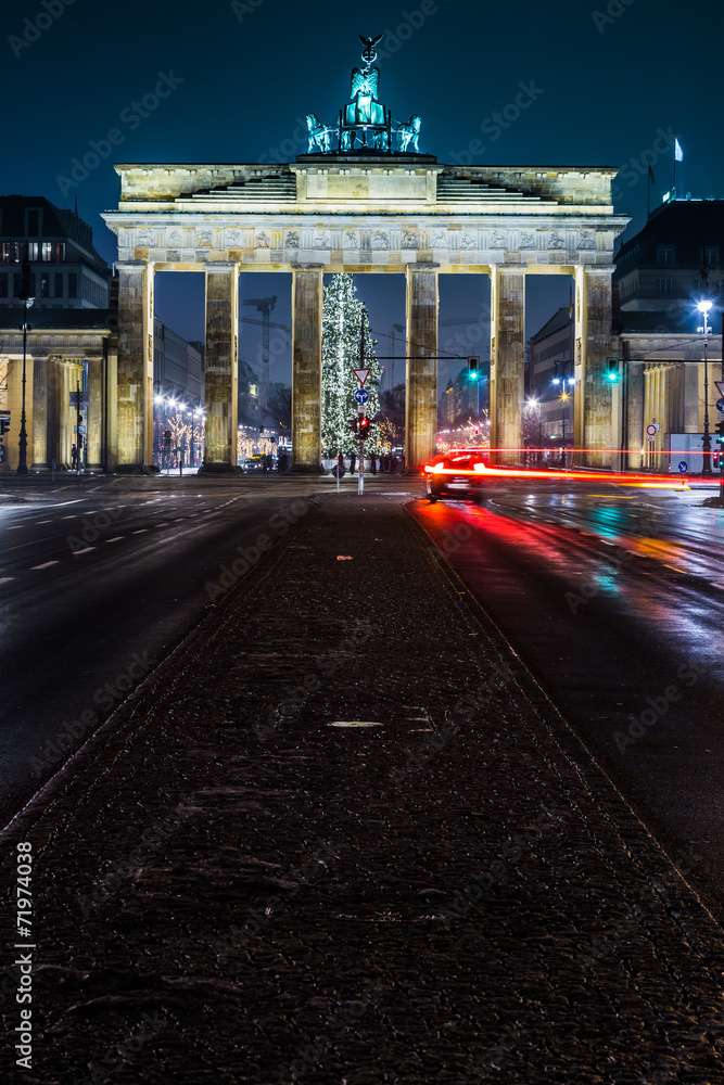 Naklejka premium Brandenburg Gate in Berlin - Germany