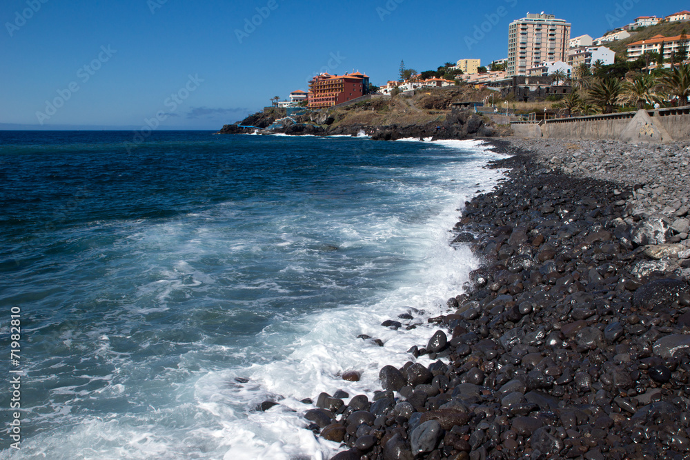 Steinige Südküste von Madeira