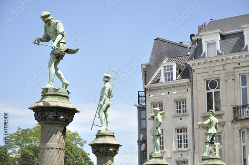 Petit Sablon in Brussels (Belgium) photo