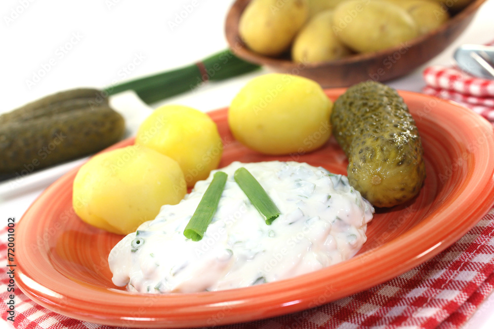 Kartoffeln mit Quark und Gurke Kartoffeln mit Quark und Gurke