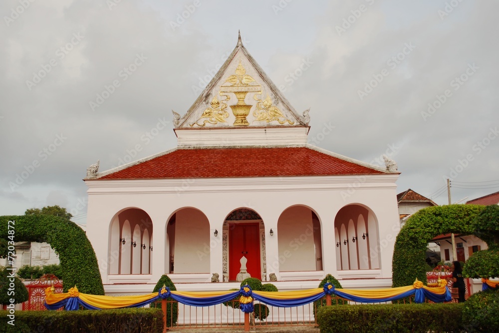 Naklejka premium Buddhist Temple