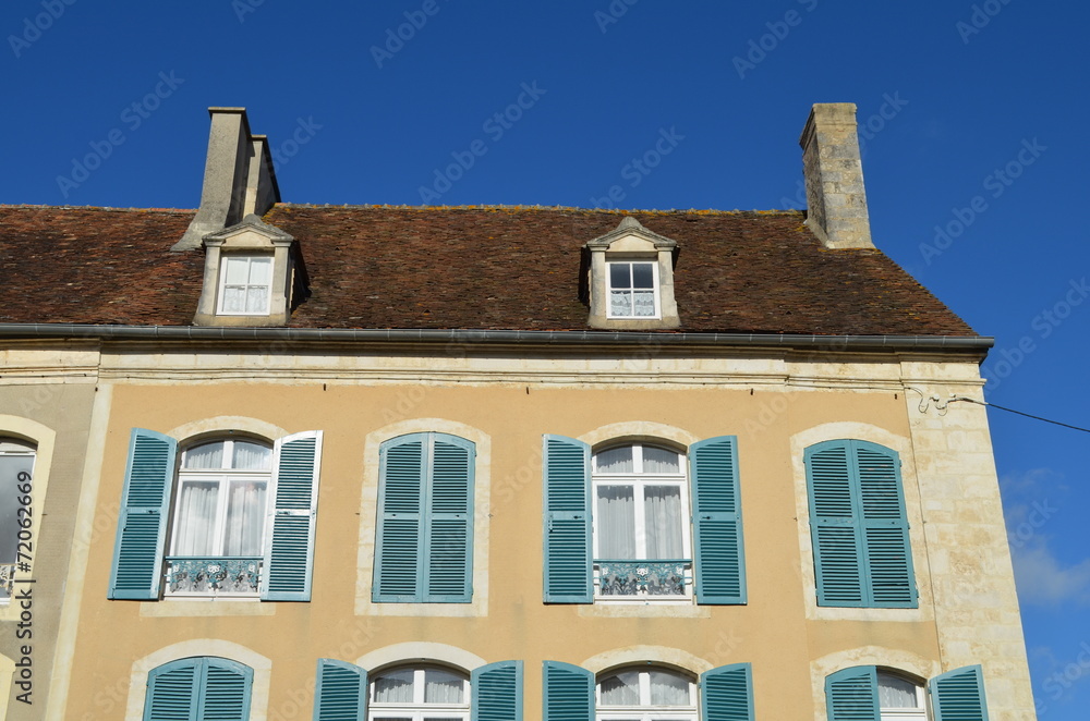 Façade et toiture d'immeuble Façade et toiture d'immeuble