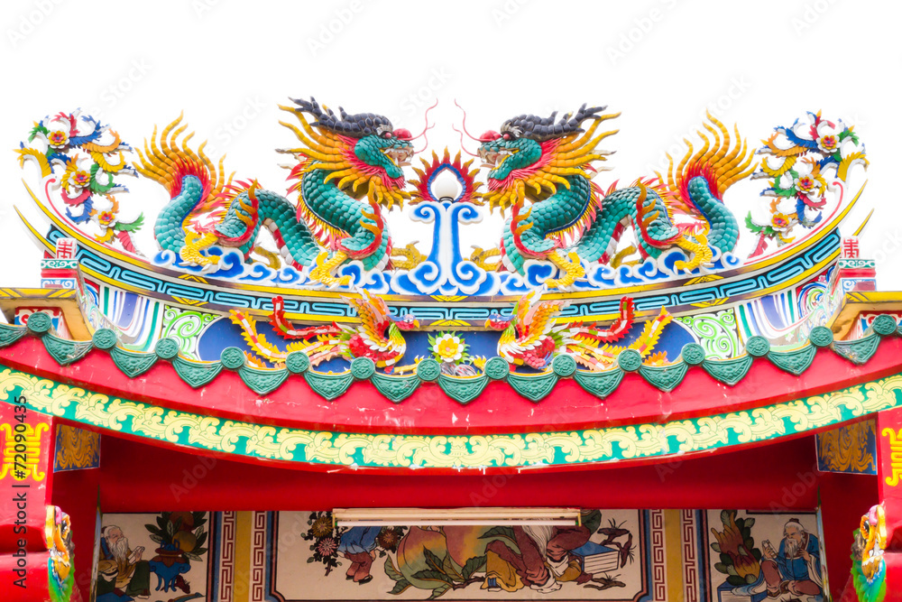 Obraz premium Asian dragon on top of shrine's roof, Thailand