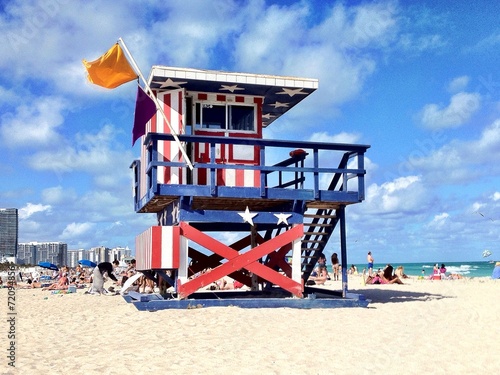 Sunny Day in South Beach - Miami © DavidArts