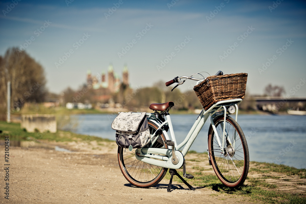 Bicycle at the Rhine