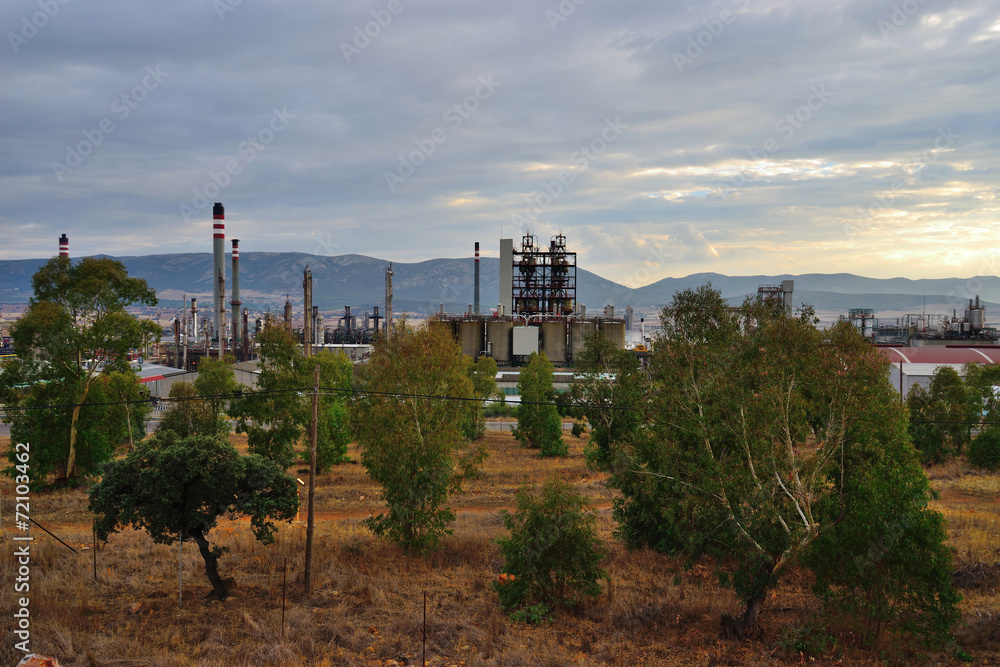 Obraz premium Petrochemical complex in Puertollano, Ciudad Real, Spain.