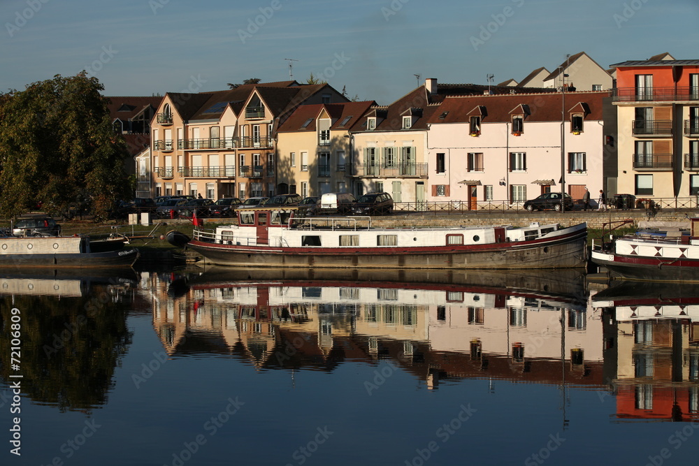 Auxerre, vue de l'Yonne Auxerre, vue de l'Yonne