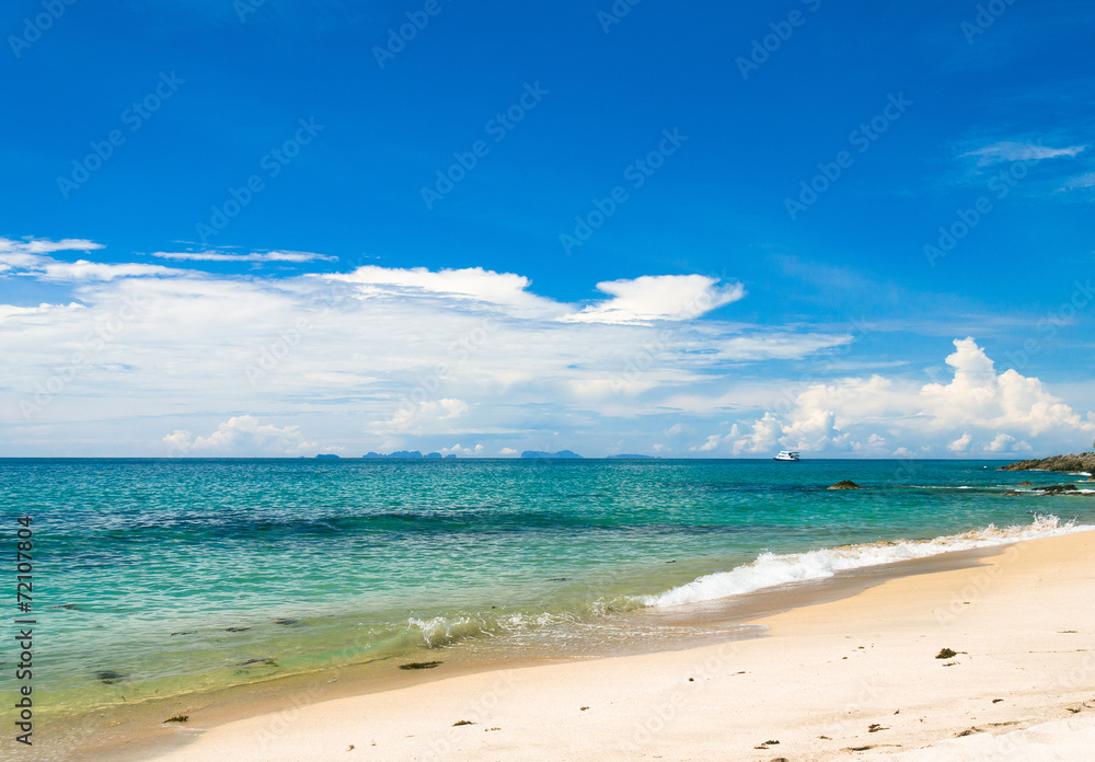 Bright Holiday Paradise Wallpaper Bright Holiday Paradise Wallpaper