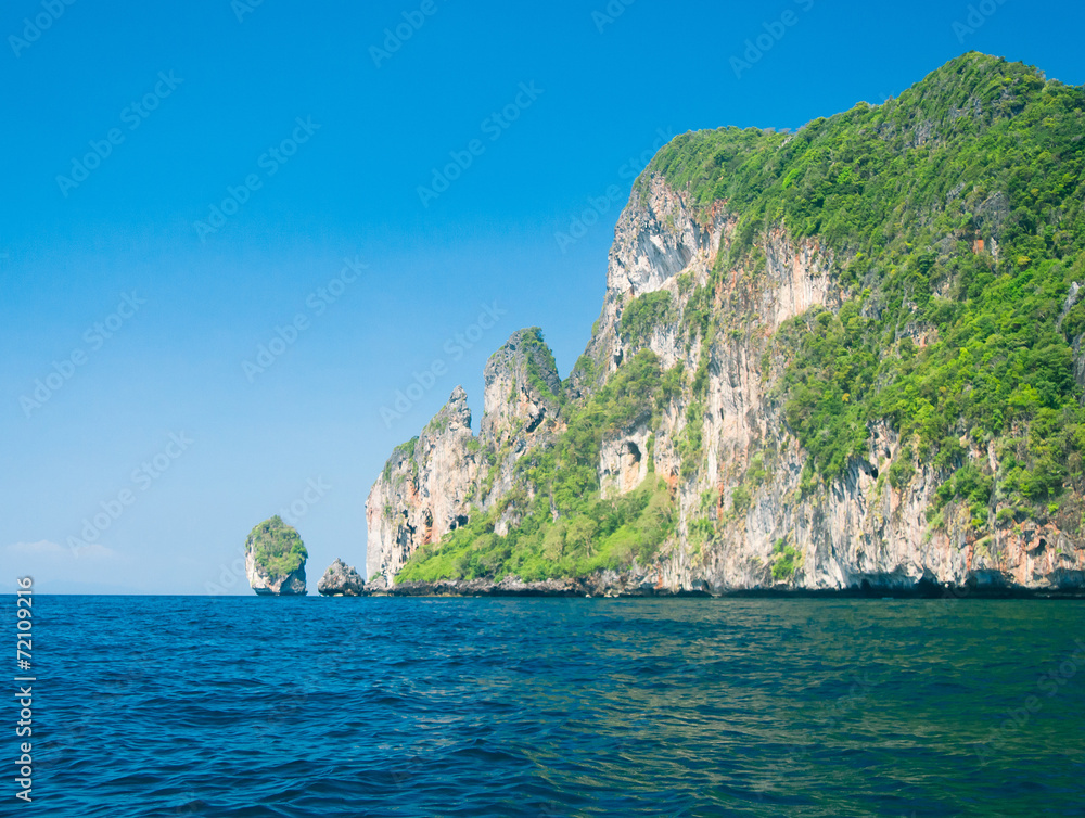 Sea Rocks Tranquil Bay