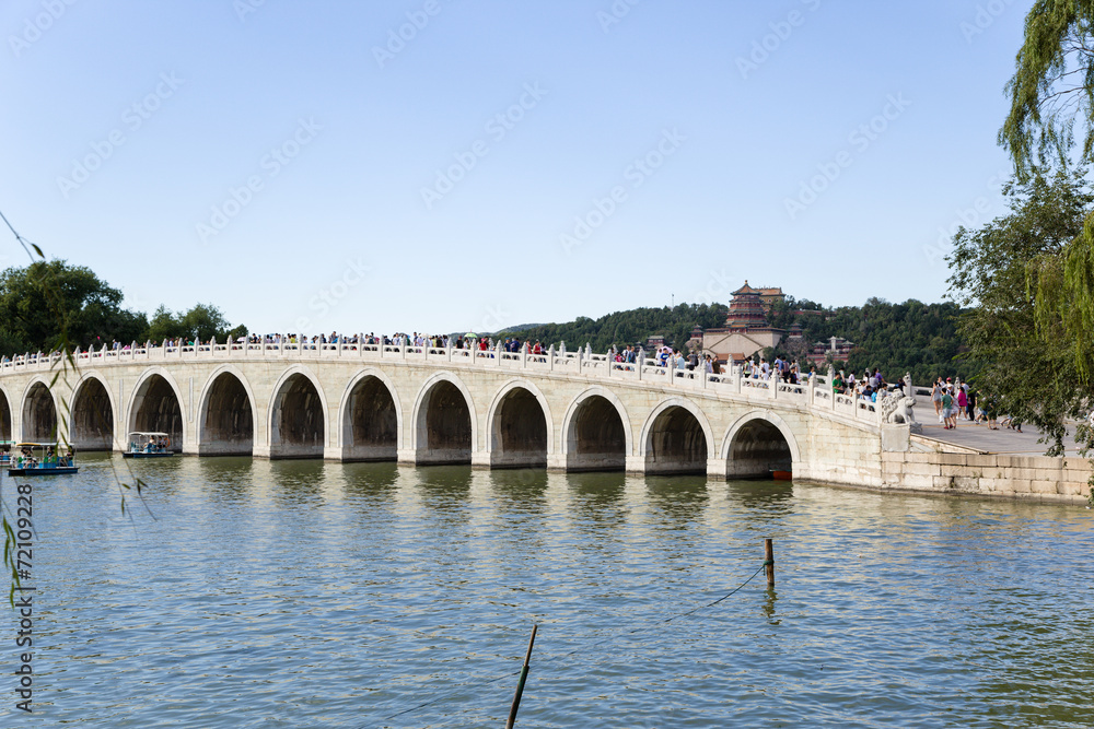 Beijing. Seventeen arch bridge in the Summer Palace (Yíhe Yuan) 