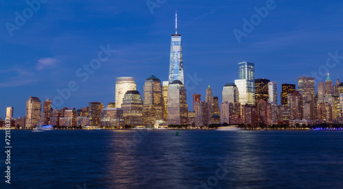 New York City skyline during the blue hour © adamparent