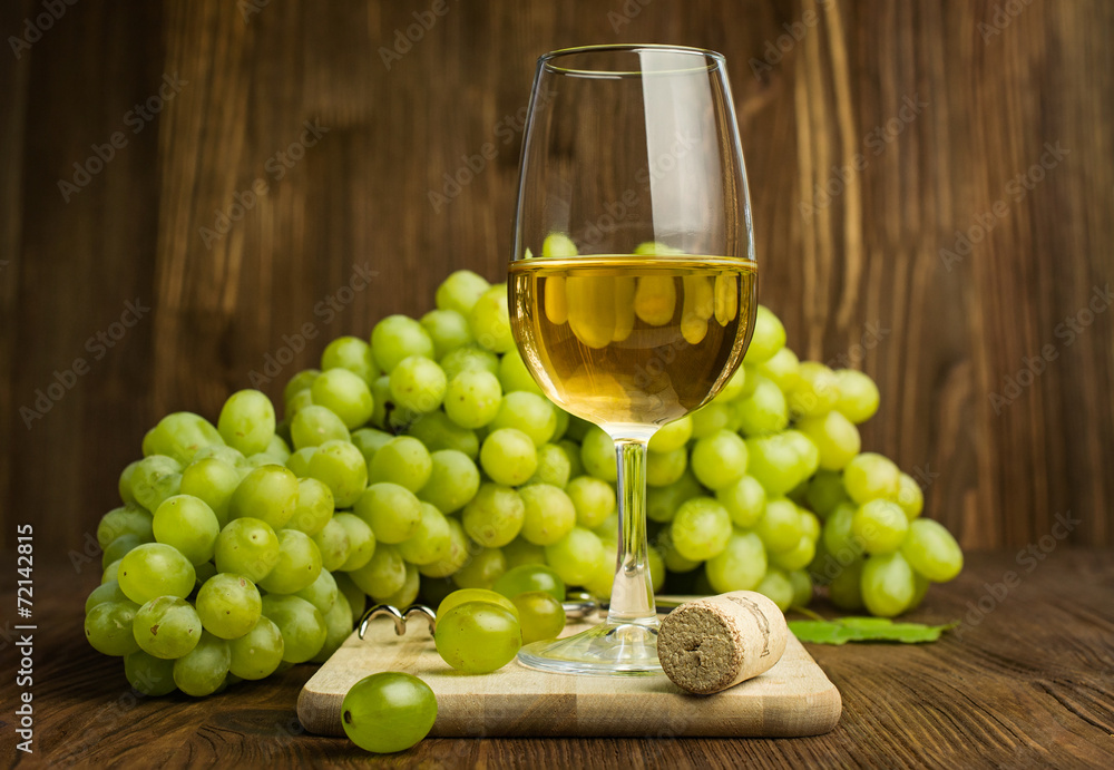 white wine with grapes