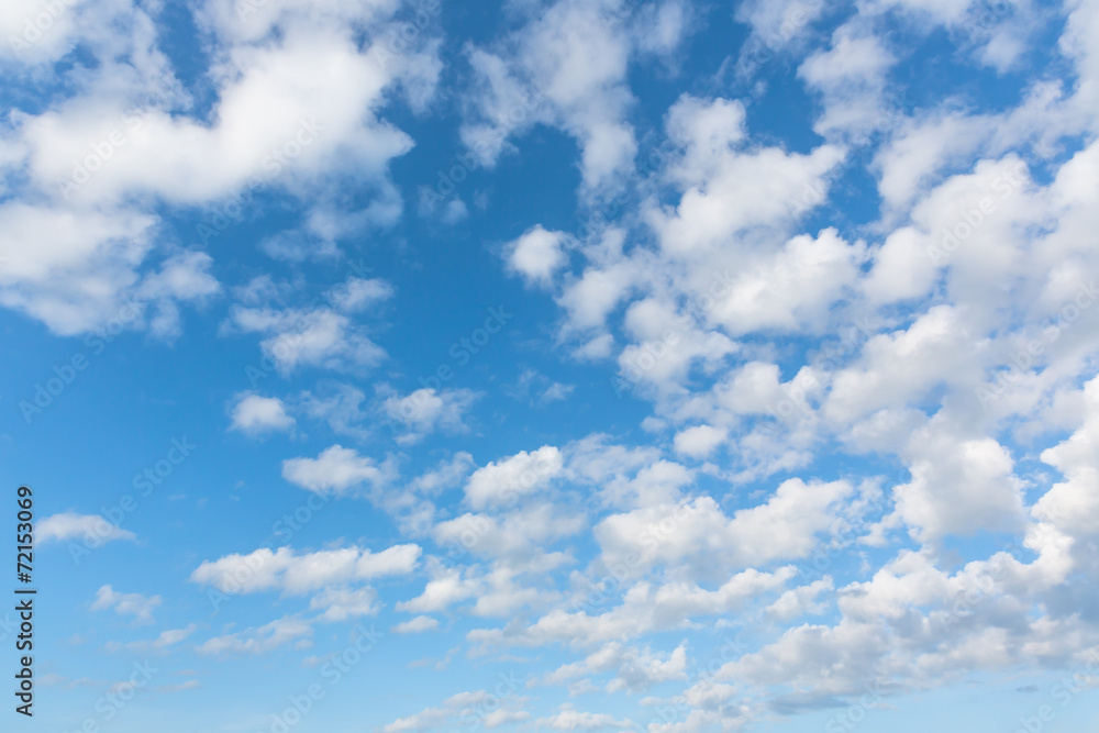 Obraz premium Antenowe niebo i chmury w tle