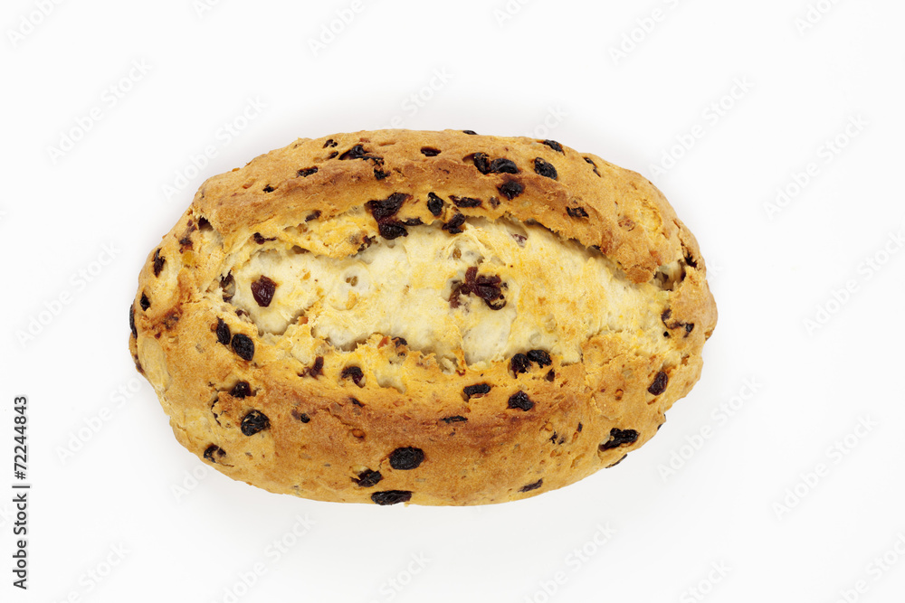 Dresdner Christstollen auf weißem Hintegrund erhöhte Ansicht Dresdner Christstollen auf weißem Hintegrund erhöhte Ansicht