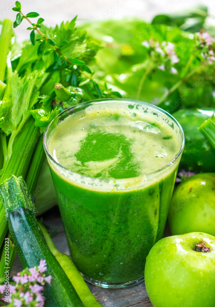 Healthy green juice Healthy green juice