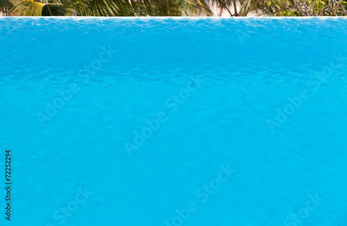 piscine    d  bordement sous les tropiques