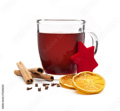 Glühwein vor Weiß