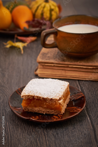 Wallpaper Mural Pumpkin cake Torontodigital.ca