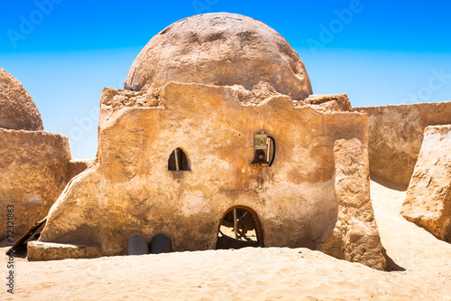 Obraz na płótnie The houses from planet Tatouine - Star Wars film set,Nefta Tunis w salonie