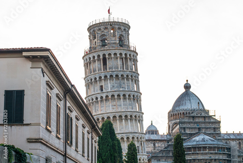 Torre pendente di Pisa e Duomo  palazzi